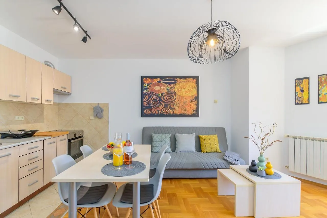 Apartment Vita Pula