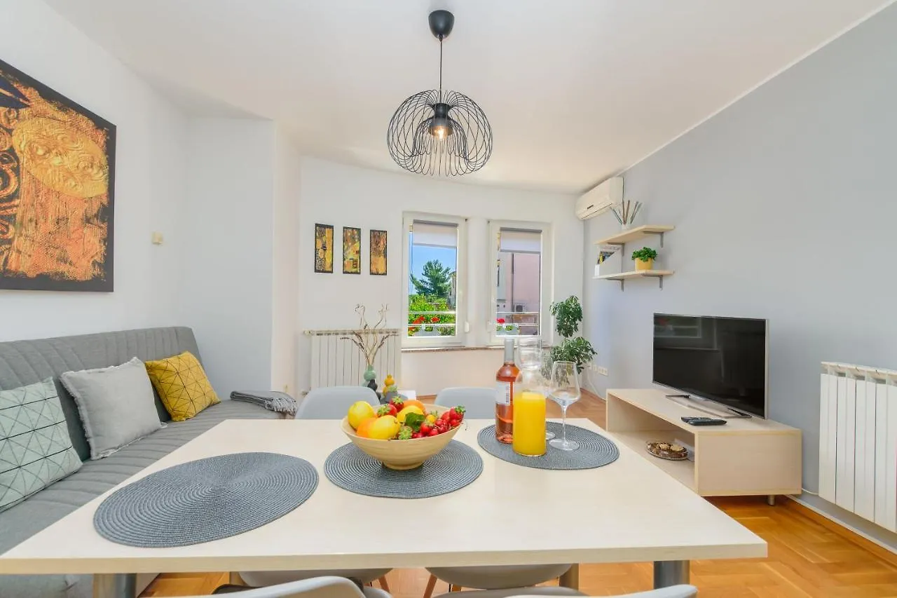 Apartment Vita Pula